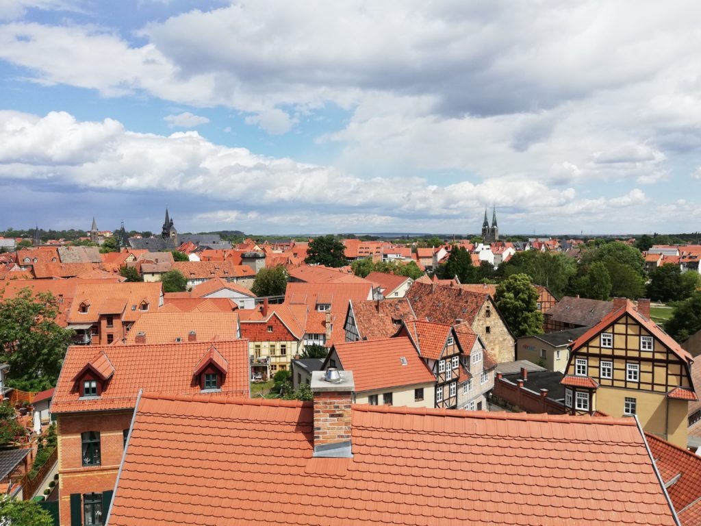 This image has an empty alt attribute; its file name is Qudlinburg_view-1024x768.jpg